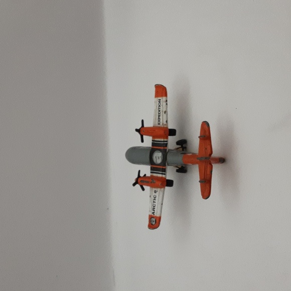 Matchbox Artic Expedition Sky Busters Snowlander Die Cast Plane 1:24 - Picture 4 of 6